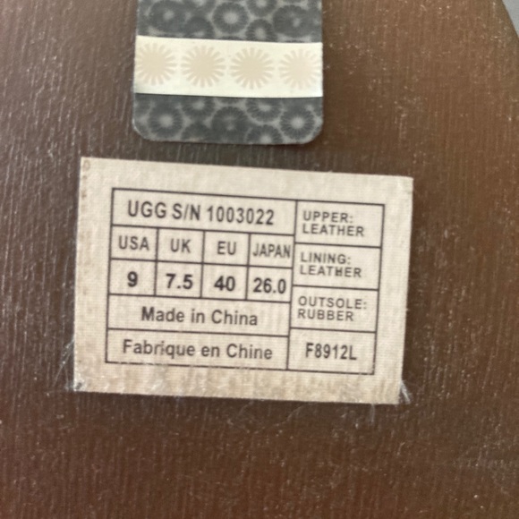 UGG Australia Naima Ombre Platform Beaded sz 9 - Picture 5 of 10